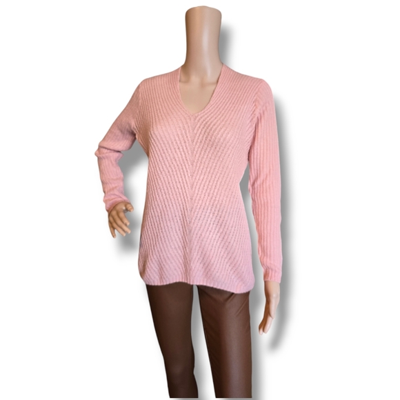 STREETWEAR SOCIETY Women's Mauve Ribbed V-neck Sweater - Picture 7 of 16